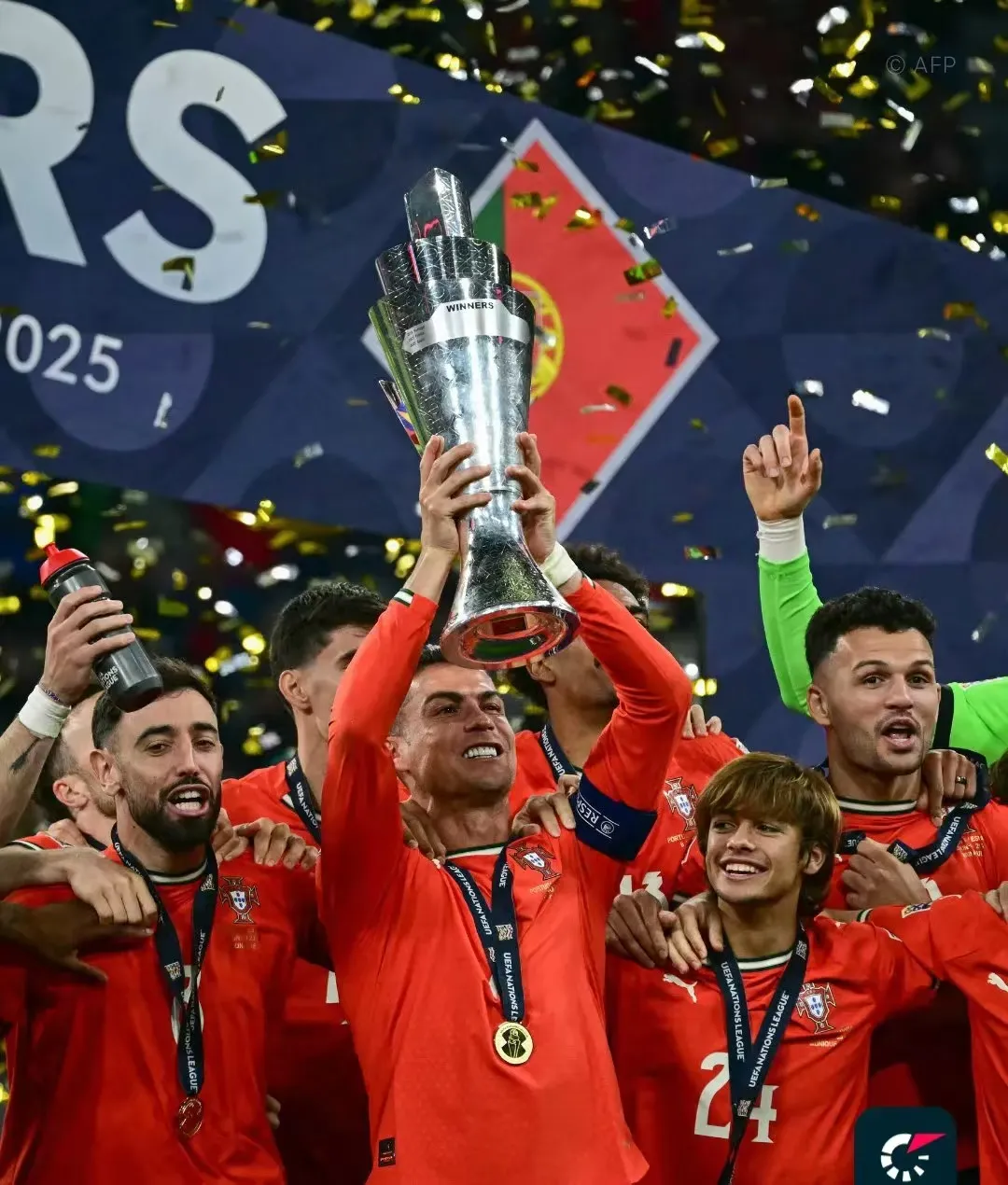 包含萨克拉门托国王迎欧冠关键赛，赛后临场应变，震撼外界，球队文化再被提及的词条