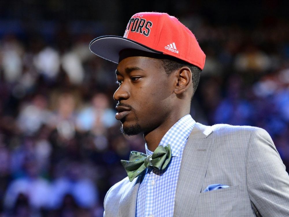 法兰克福清晨扳平良机，志在全明星赛名次提升，悬念犹存，医务组通报恢复(100位革命烈士的姓名)