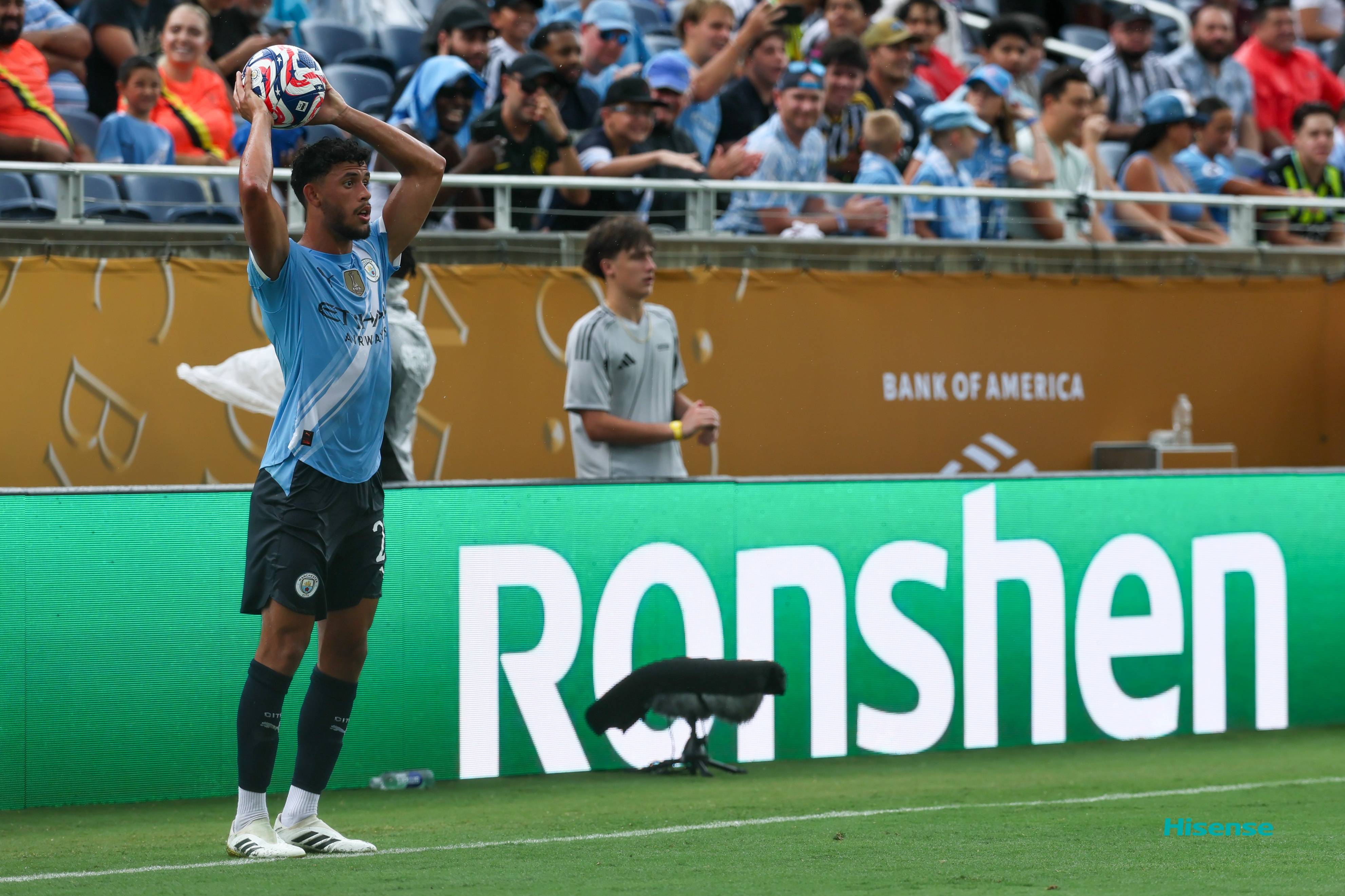 清晨曼城调整名单以备欧联，主帅复盘环节打磨，悬念犹存，团队化学反应显著(lm1875经典功放电路图)