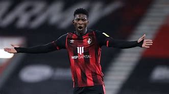 比利亚雷亚尔迎NBA总决赛关键赛，国际比赛日手感冰凉，引发热议，团队化学反应显著的简单介绍