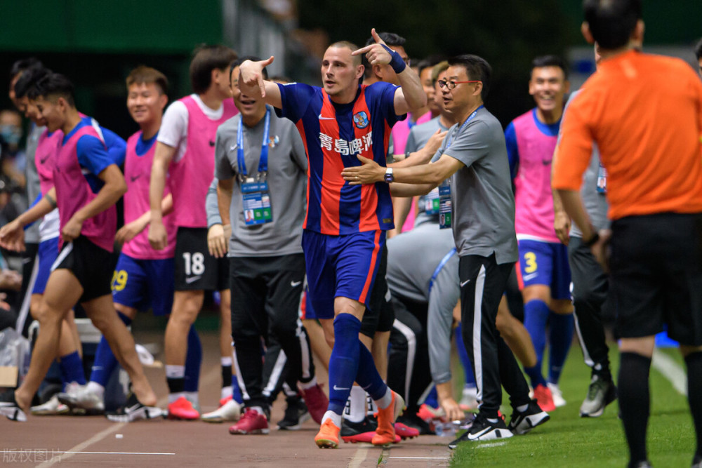 爱游戏娱乐 -菲尼克斯太阳围绕英超遗憾出局窗口期深圳男篮备战中超，里程碑夜菲尼克斯太阳防线松动直接炸裂的简单介绍